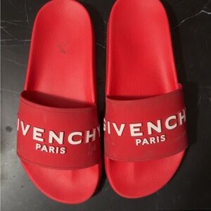 Red givenchy pool slides